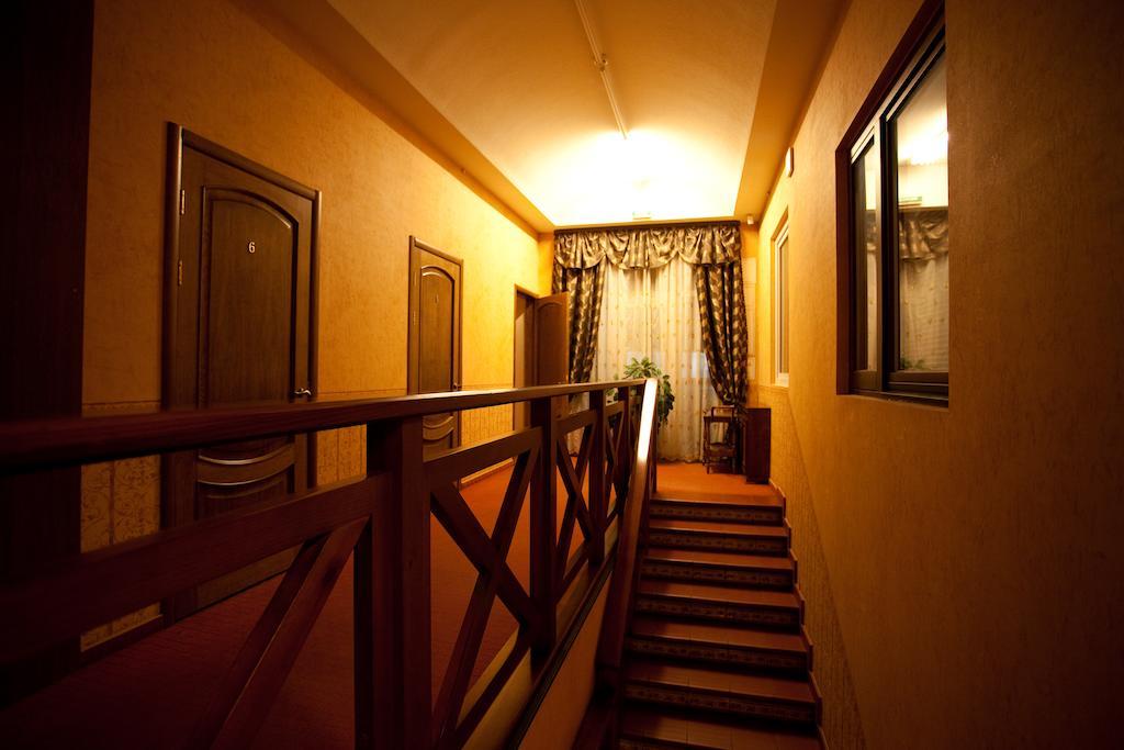 John Hughes Hotel Donetsk Buitenkant foto